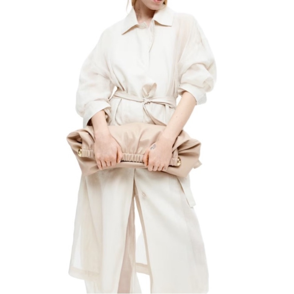 🥥H&M Ramie Trench Coat in Pearl, Size Medium